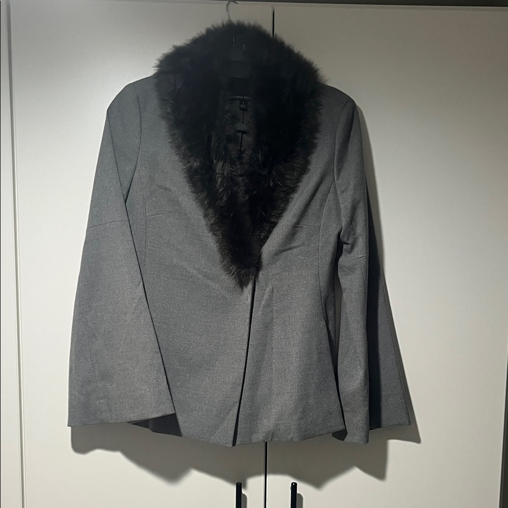 Banana Republic Women's Faux Fur Collar Coat gray color, fits S and M.
